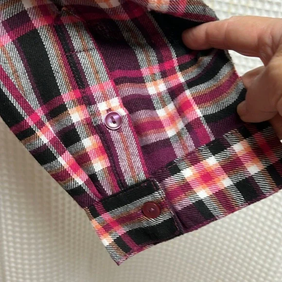 🌸The Pioneer Woman🌸 Embroidered Flannel top, Long Sleeve Button front ~ XXXXL - Picture 6 of 11